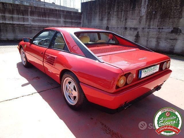 Usata Ferrari Mondial 300 CV (220 kW) 1990 Rosso pastello Coupé