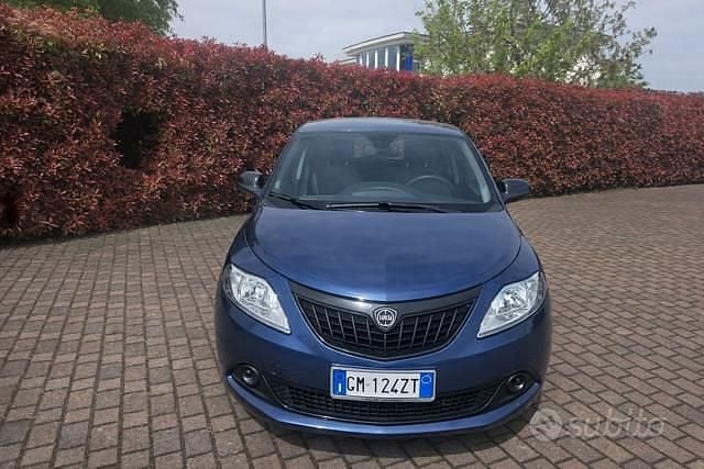 Gebraucht Lancia Ypsilon S 69 PS (50 kW) 2023 Blau Kleinwagen