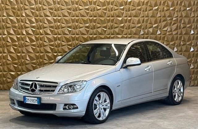 Usata Mercedes C220 170 CV (125 kW) 2007 Argento Berlina