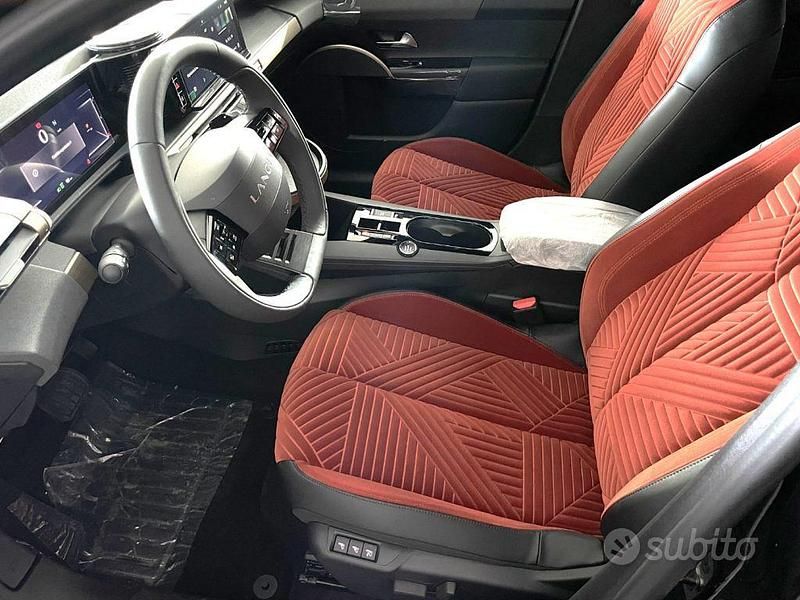 Nuova Lancia Ypsilon 101 CV (74 kW) 2025 Nero Utilitaria