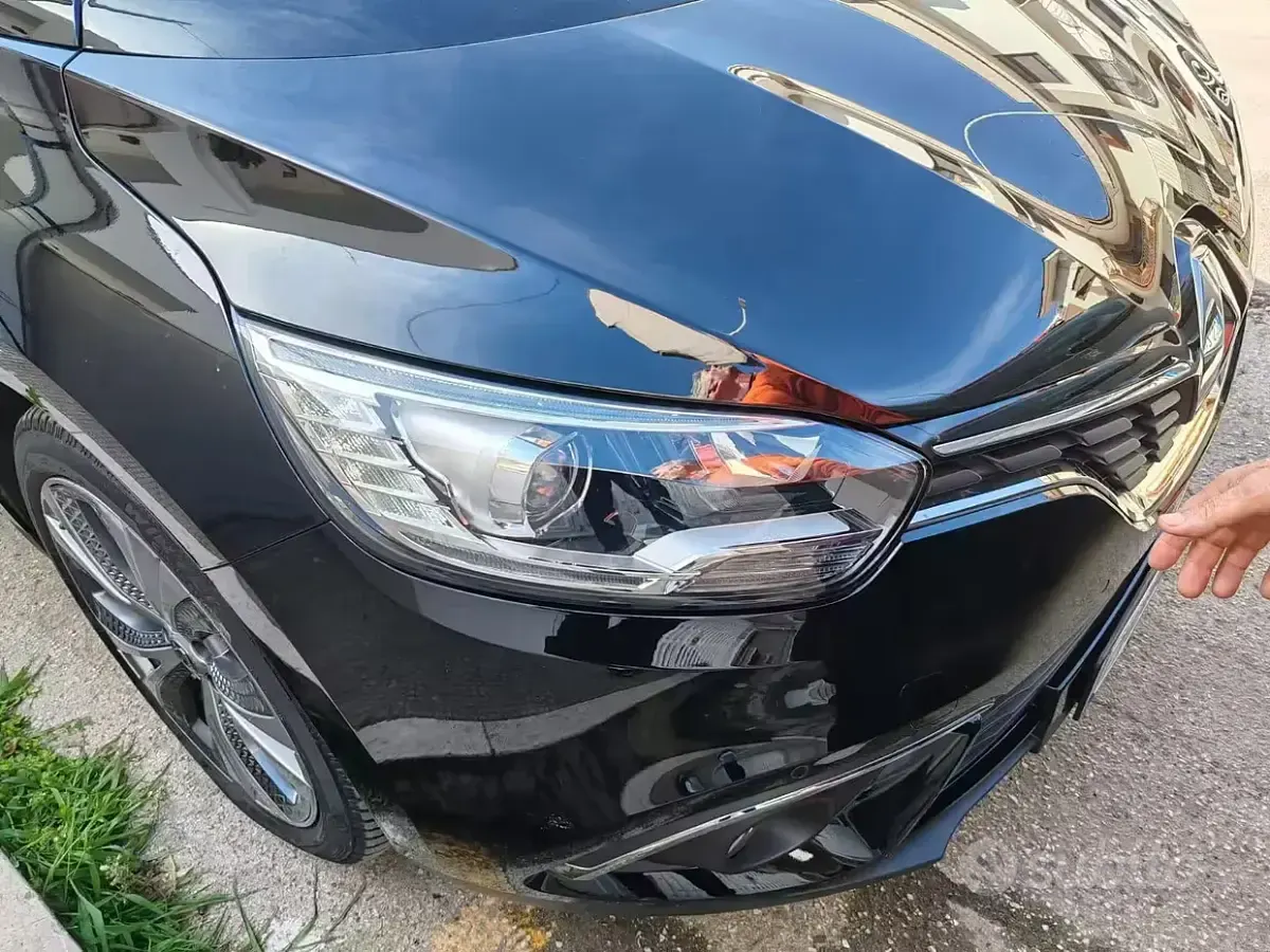 Usata Renault Scénic 120 CV (88 kW) 2019 Nero Monovolume