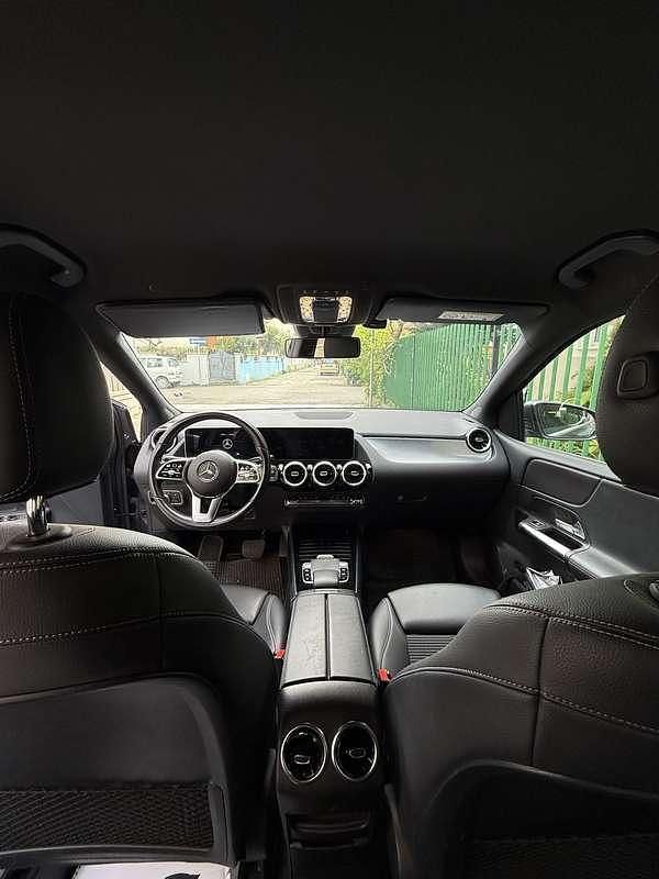 Usata Mercedes B180 116 CV (85 kW) 2019 Grigio Monovolume