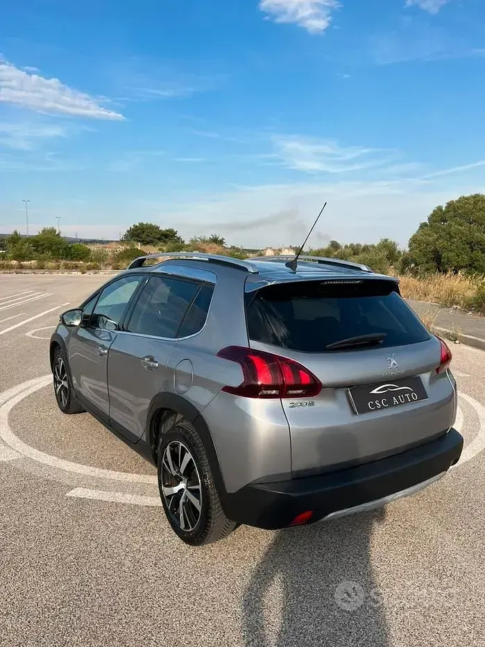 Usata Peugeot 2008 100 CV (73 kW) 2016 Grigio SUV