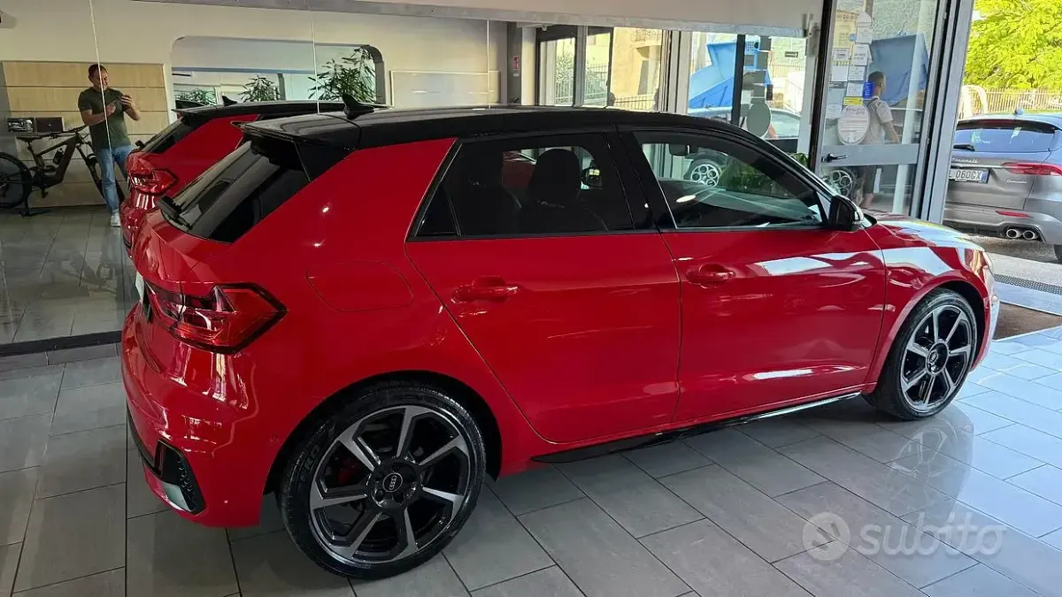 Usata Audi A1 207 CV (152 kW) 2022 Rosso SUV
