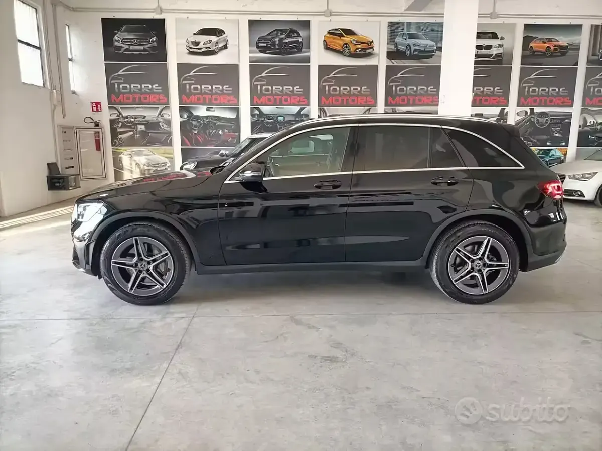 Usata Mercedes GLC220 Premium Plus 194 CV (142 kW) 2022 Nero SUV