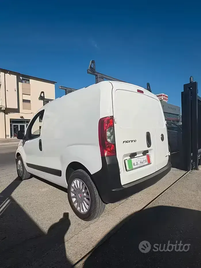 Usata Fiat Fiorino 75 CV (55 kW) 2011 Bianco Monovolume
