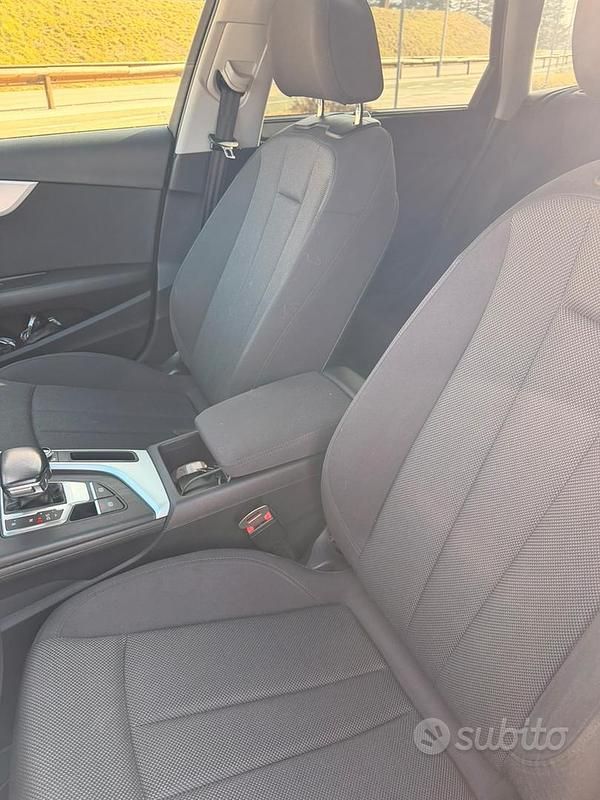 Usata Audi A4 Business 190 CV (139 kW) 2019 Grigio Station wagon