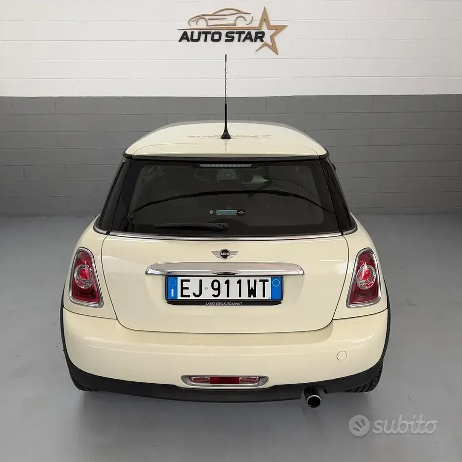 Usata Mini ONE 75 CV (55 kW) 2011 Beige Utilitaria