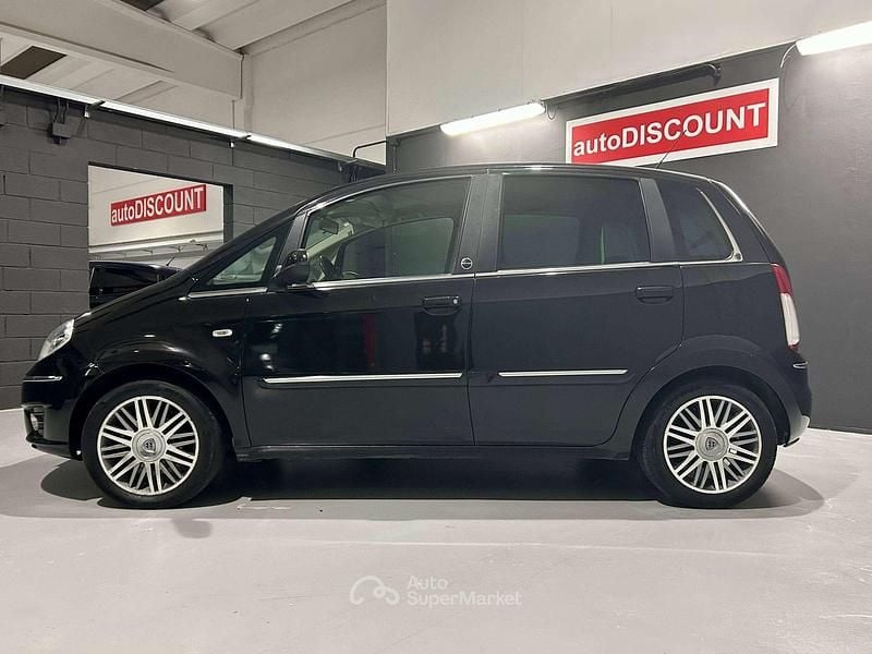 Usata Lancia Musa Platinum 77 CV (56 kW) 2012 Nero Monovolume