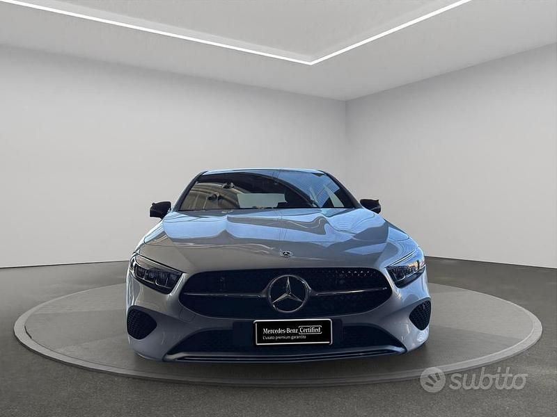 Nuova Mercedes A180 Advanced 116 CV (85 kW) 2025 Grigio Berlina