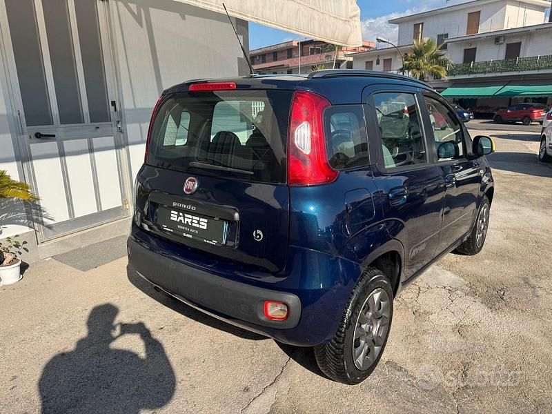 Usata Fiat Panda Lounge 80 CV (58 kW) 2015 Blu Utilitaria