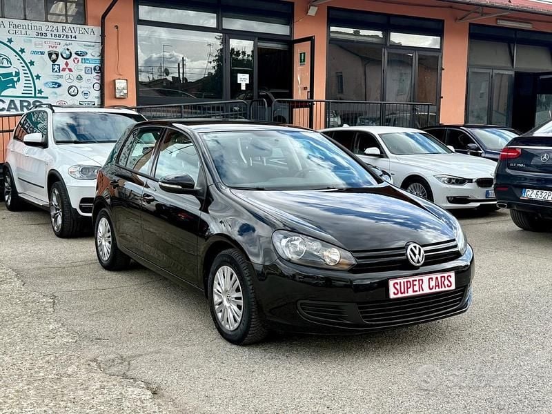 Nero Usata 2013 VW Golf VII Highline Tre volumi | 4990 € (Super prezzo) - Immagine 1/4