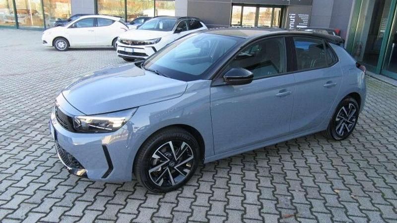Usata Opel Corsa 101 CV (74 kW) 2024 Grigio Berlina