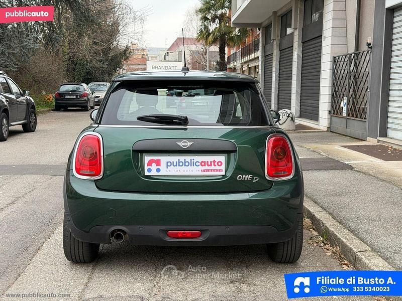 Usata Mini Cooper Clubman Business 95 CV (69 kW) 2018 Verde Station wagon