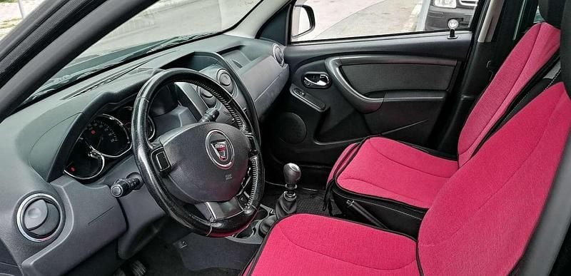 Usata Dacia Duster Black Shadow 109 CV (80 kW) 2016 SUV