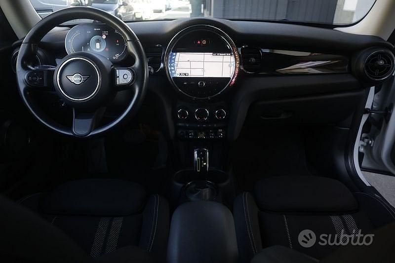 Usata Mini Cooper SE 75 kW (102 CV) 2022 Grigio Utilitaria