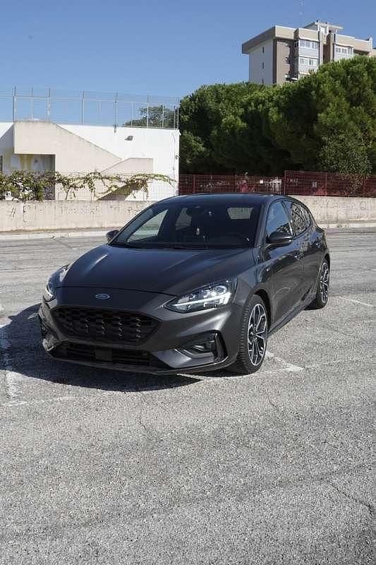 Usata 2019 Ford Focus ST-Line Berlina | 14.900 € (Buon prezzo) - Immagine 1/4