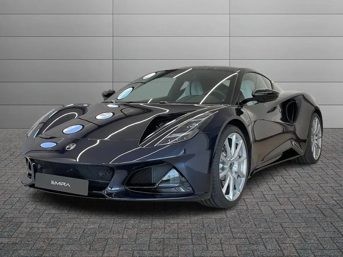 Nuova Lotus Emira 2026 Blu Coupé
