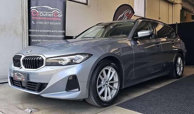 Usata BMW 318 150 CV (110 kW) 2023 Grigio Station wagon