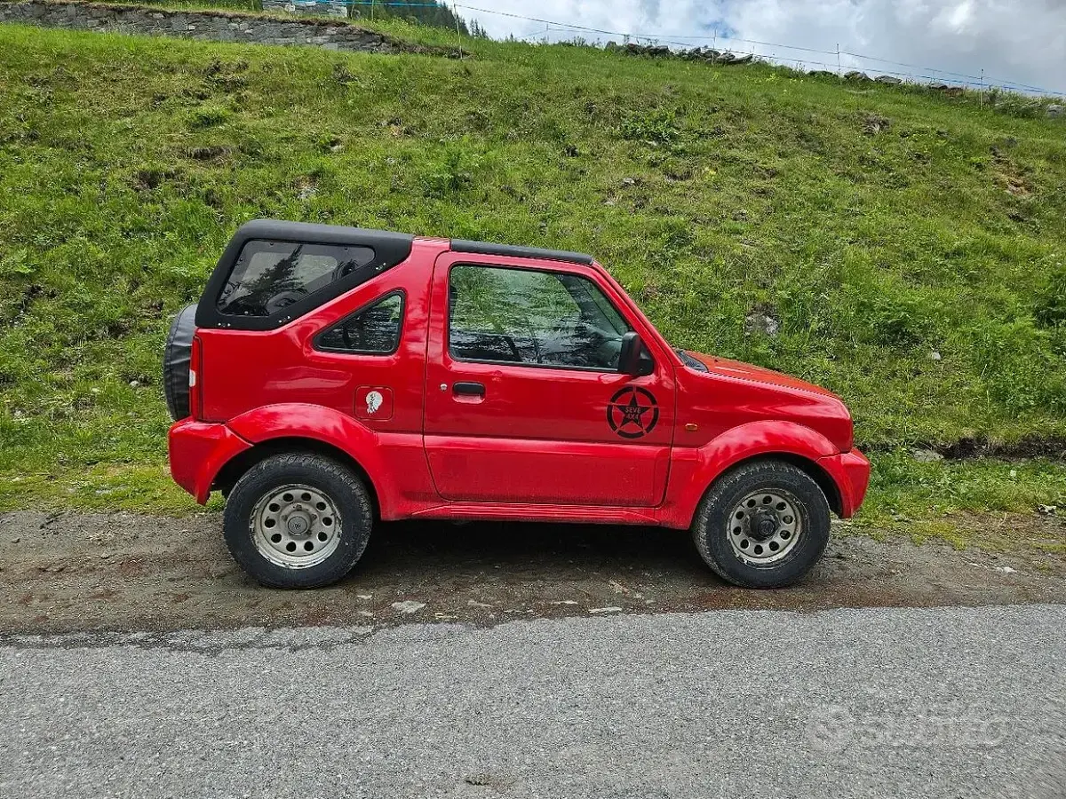 Usata Suzuki Jimny 80 CV (58 kW) 2002 Rosso SUV