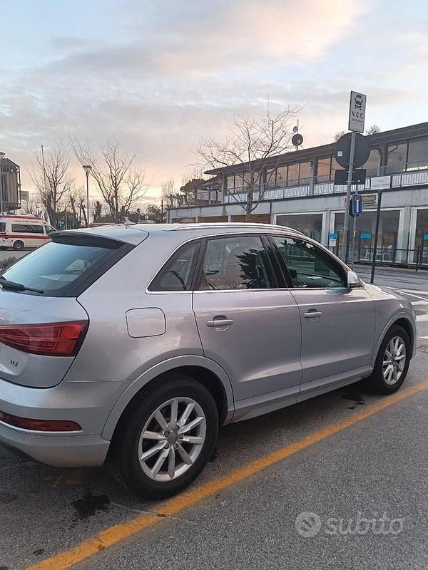 Grigio Usata 2017 Audi Q3 SUV | 16.500 € (Buon prezzo) - Immagine 1/4