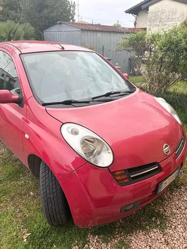 Usata Nissan Micra Acenta 80 CV (58 kW) 2004 Rosso Utilitaria