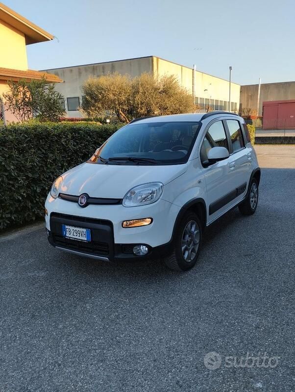 Usata Fiat Panda 4x4 95 CV (69 kW) 2015 Utilitaria