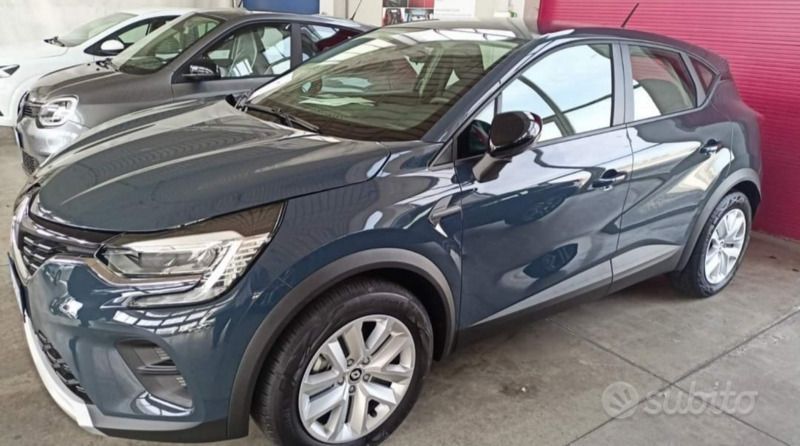 Usata 2021 Renault Captur SUV | 20.000 € (Molto cara) - Immagine 1/3