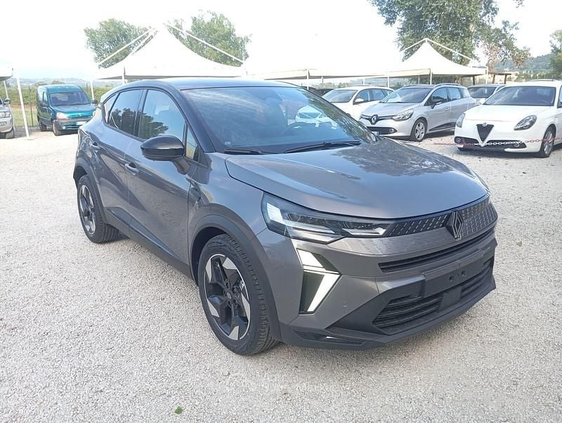 Nuova Renault Captur Techno 101 CV (74 kW) 2025 Grigio SUV