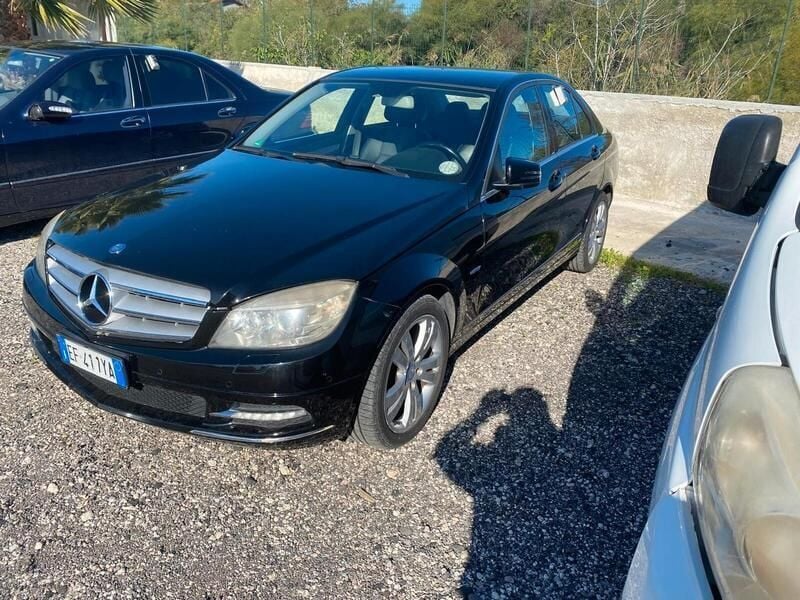 Gebraucht Mercedes C220 Elegance 203 PS (149 kW) 2011 Schwarz Limousine