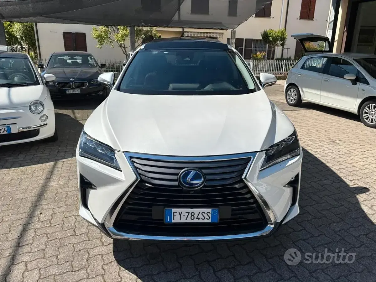 Usata Lexus RX450h Luxury Line 262 CV (192 kW) 2019 Bianco SUV