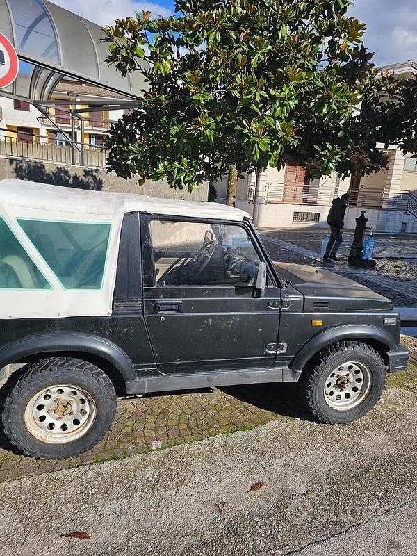 Usata Suzuki Samurai 45 CV (33 kW) 1990 SUV