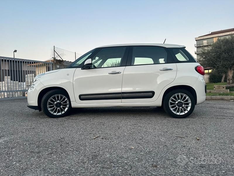 Begagnad Fiat 500L 85 HK (62 kW) 2014 Minibuss
