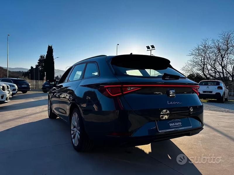 Usata Seat Leon Business 115 CV (84 kW) 2021 Grigio Station wagon