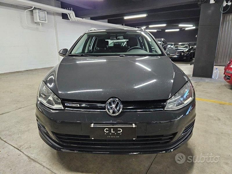 Usata VW Golf VII Comfortline 110 CV (80 kW) 2015 Grigio Station wagon