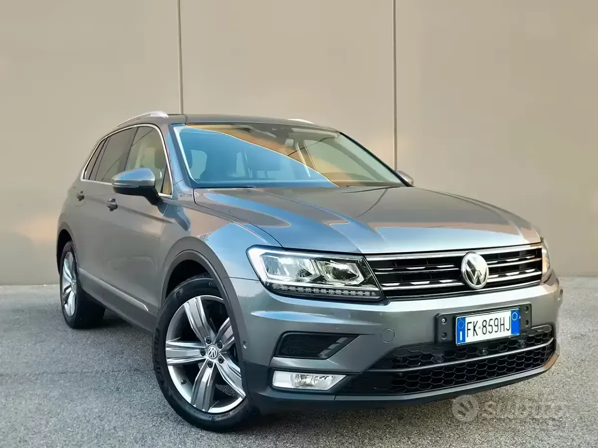 Usata VW Tiguan Business 150 CV (110 kW) 2017 Grigio SUV