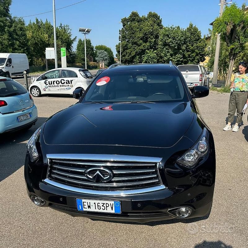 Usata Infiniti QX70 Premium 238 CV (175 kW) 2014 Nero SUV