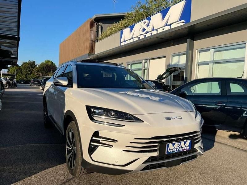Bianco Nuova 2025 BYD Seal U Boost SUV | 31.900 € (Super prezzo) - Immagine 1/4