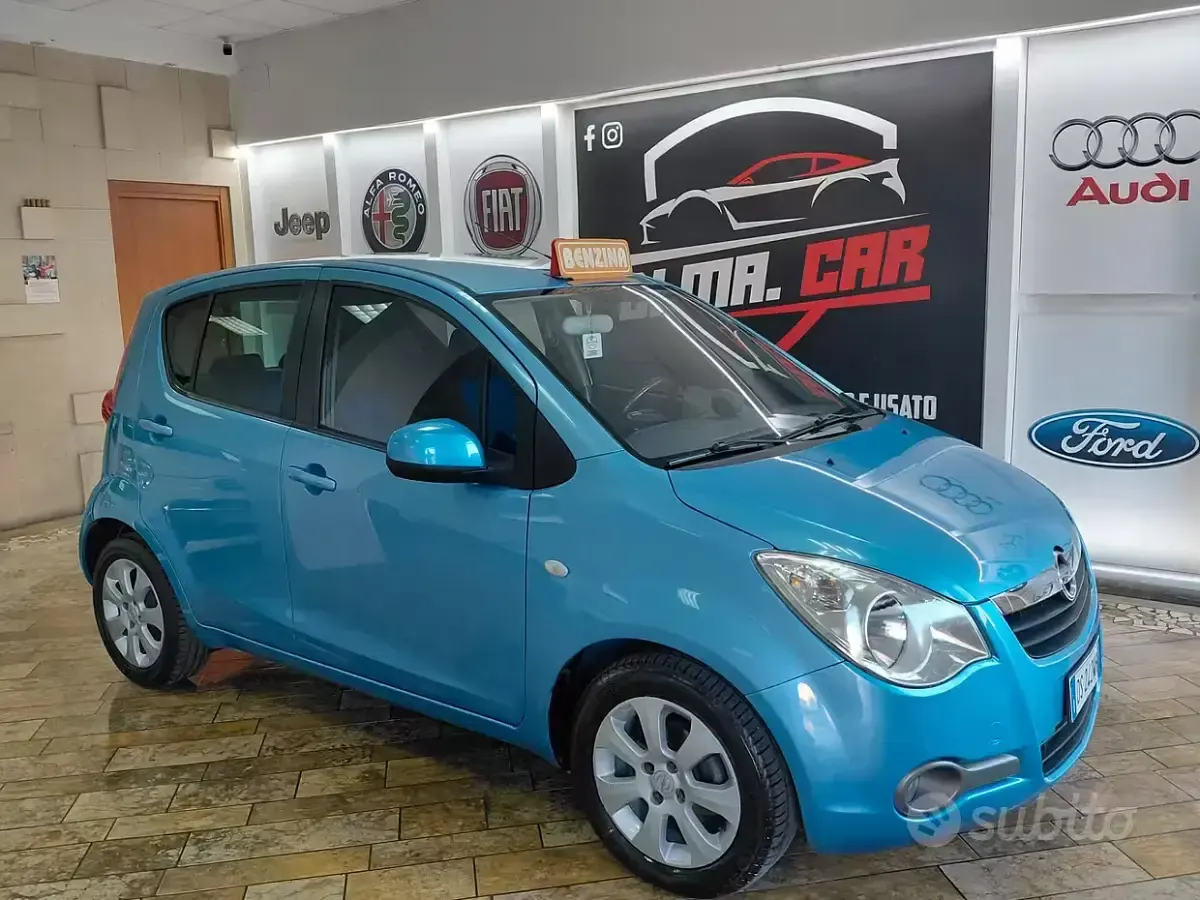 Usata Opel Agila Enjoy 68 CV (50 kW) 2008 Bluazzurro Utilitaria
