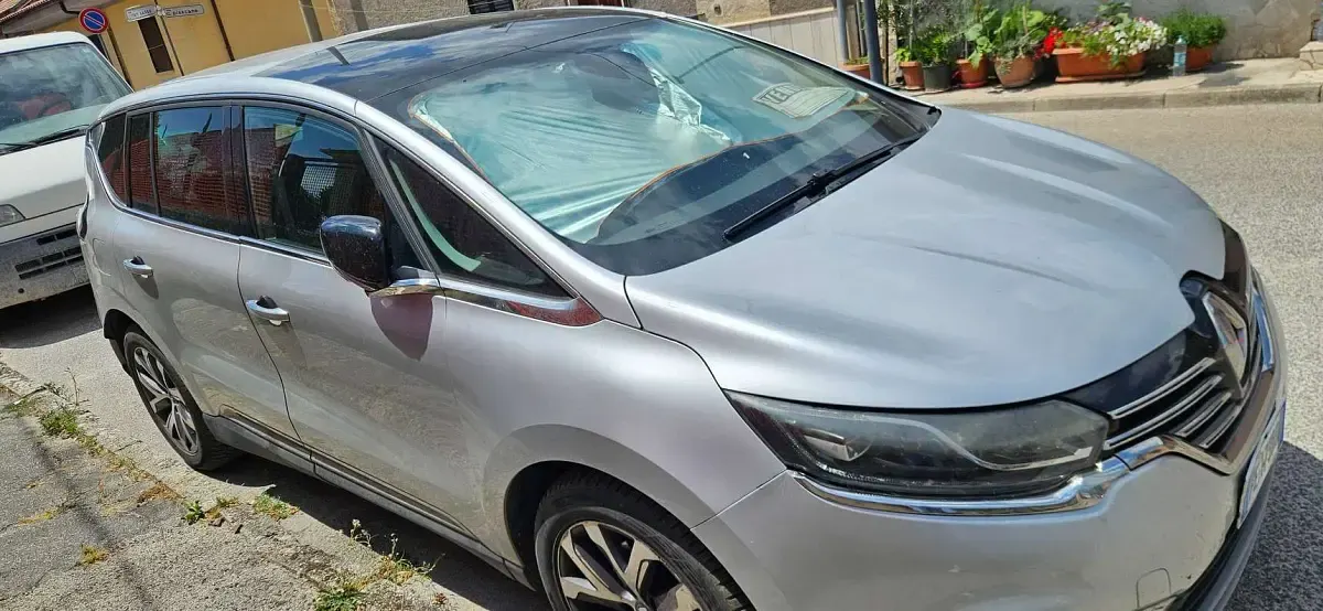 Usata Renault Espace Intens 160 CV (117 kW) 2016 Argento Monovolume
