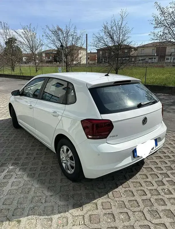 Usata VW Polo Trendline 75 CV (55 kW) 2019 Bianco Utilitaria