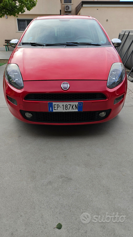 Usato 2012 Fiat Punto 1.2 Benzin (5.700 €)