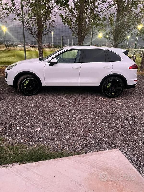 Usata Porsche Cayenne 250 CV (183 kW) 2015 Bianco SUV