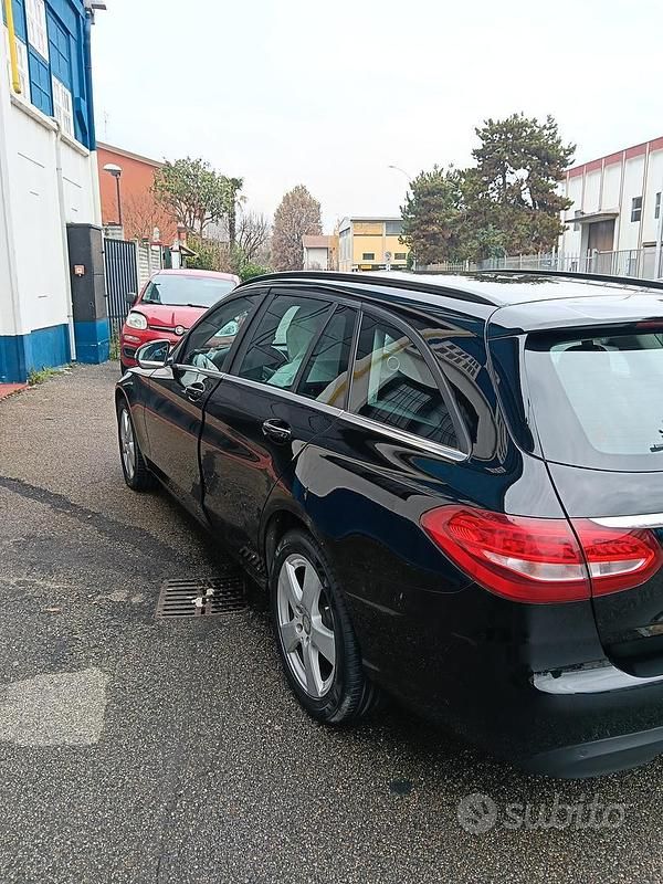 Usata Mercedes C180 2016 Nero Station wagon