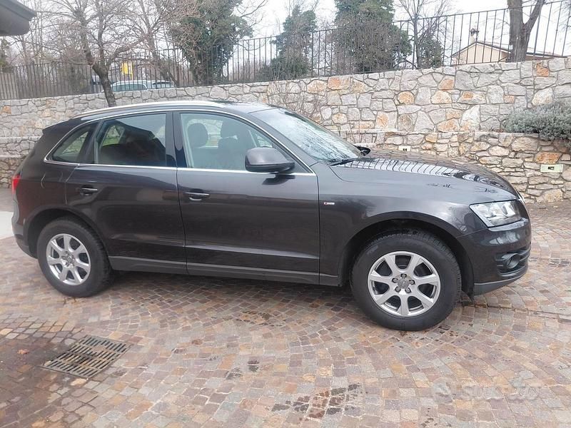 Usata Audi Q5 Advanced Plus 170 CV (125 kW) 2011 Nero SUV