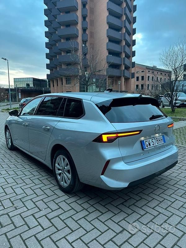 Usata Opel Astra 130 CV (95 kW) 2024 Grigio Station wagon