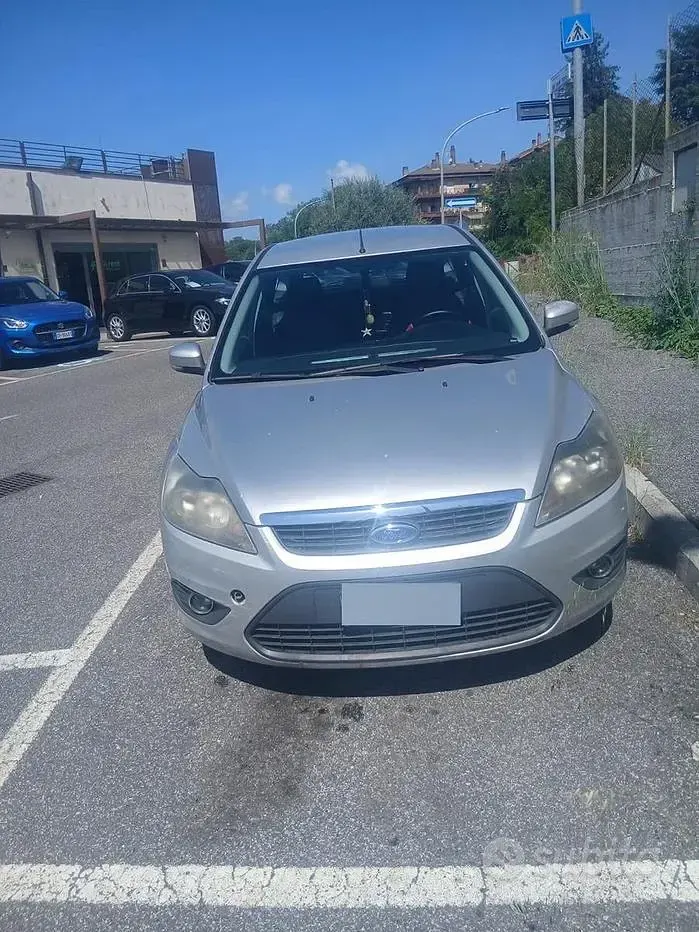 Usata Ford Focus Style 136 CV (100 kW) 2010 Grigio Berlina