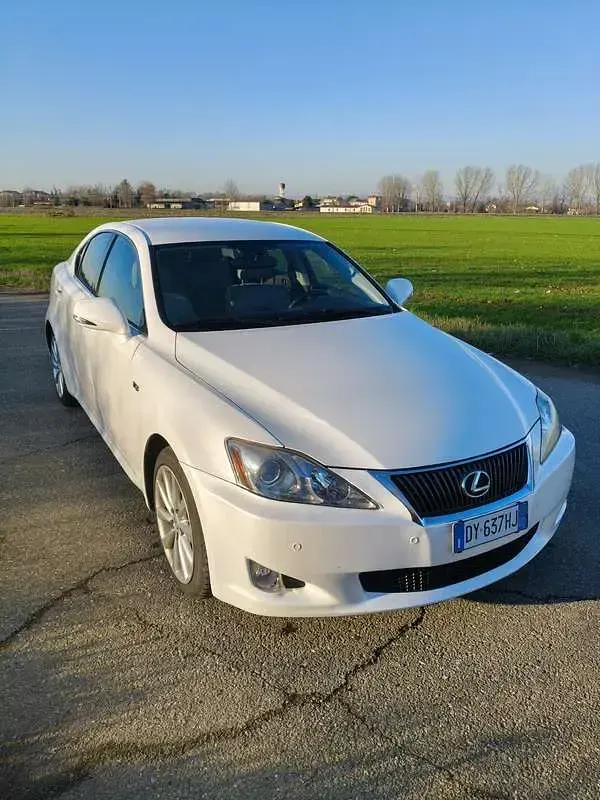 Usata Lexus IS250 208 CV (152 kW) 2009 Bianco Berlina