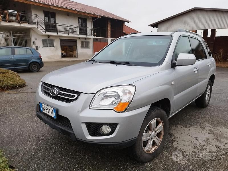 Usata Kia Sportage Active 137 CV (100 kW) 2009 Grigio SUV