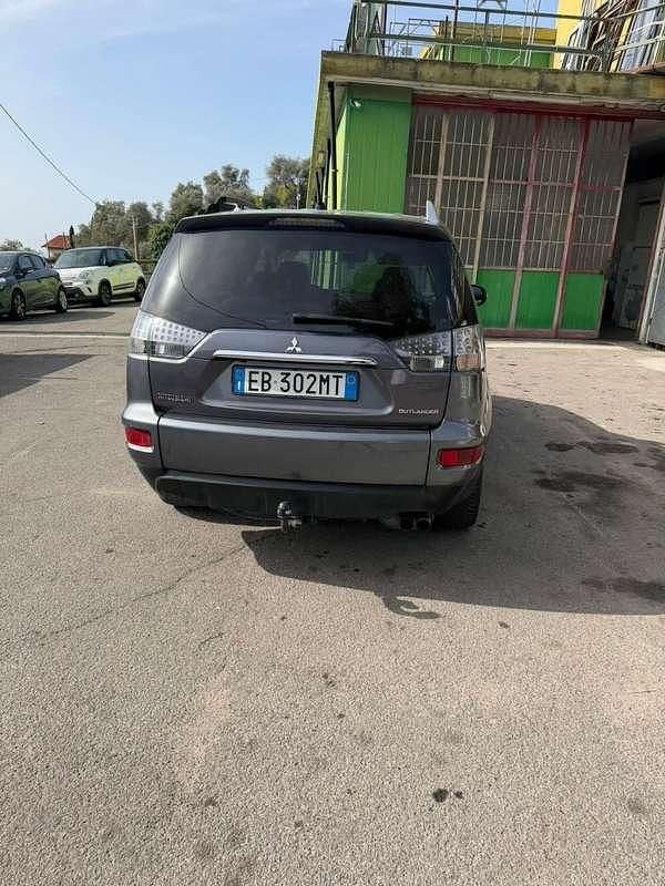 Usata Mitsubishi Outlander Instyle 156 CV (114 kW) 2010 SUV